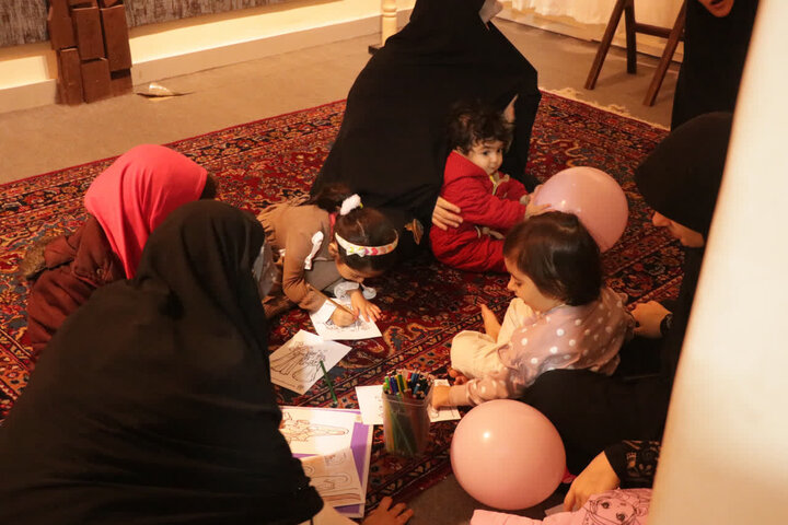 تصاویر/ ویژه‌برنامه بازدید از خانه موزه شهیدان زین الدین به همراه  اکران فیلم سینمایی مجنون