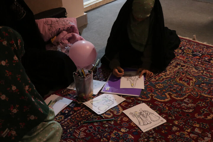 تصاویر/ ویژه‌برنامه بازدید از خانه موزه شهیدان زین الدین به همراه  اکران فیلم سینمایی مجنون