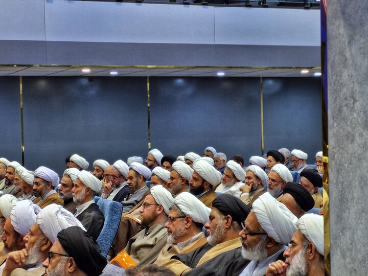 تصاویر/ همایش ملی پرچمداران تفسیر ۱