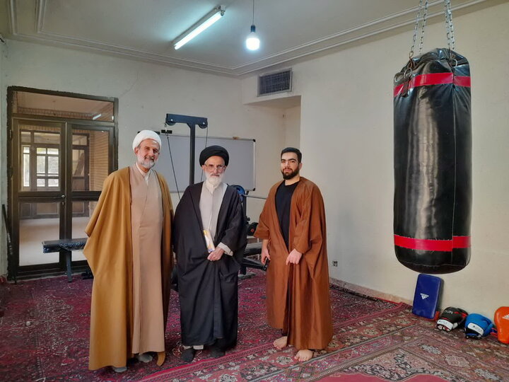 تصاویر/ افتتاح سالن ورزشی مدرسه علمیه آیت‌الله یثربی(ره) کاشان