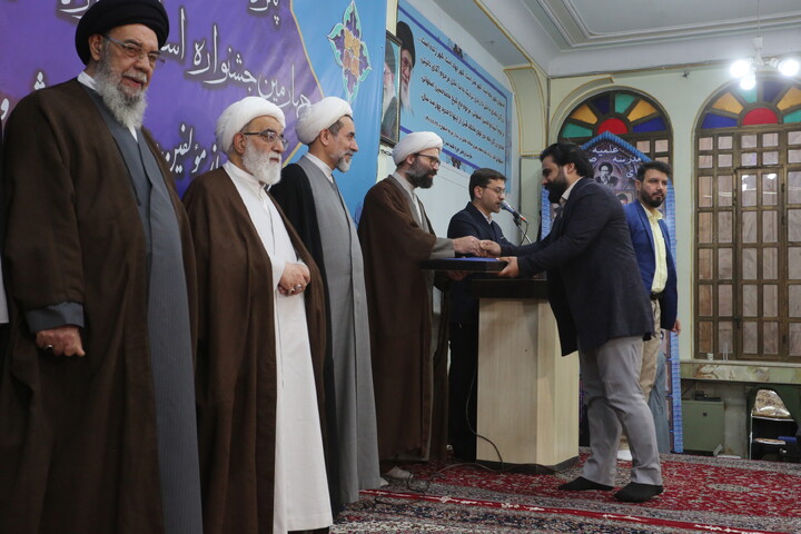 تصاویر / آیین اختتاميه پانزدهمین جشنواره علامه حلی و چهارمین جشنواره اساتید حوزه علمیه اصفهان