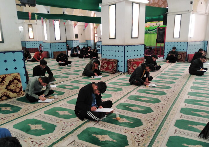 تصاویر/ آغاز امتحانات جنبی و مطالعاتی مدرسه علمیه آیت‌الله مدنی کاشانی(ره)