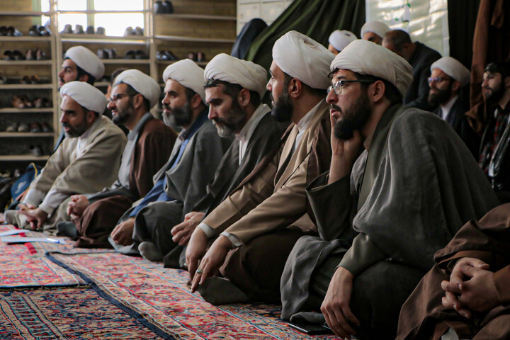 تصاویر/برگزاری آیین جشن میلاد حضرت زهرا (س) در مدرسه علمیه آیت‌الله آخوند (ره)