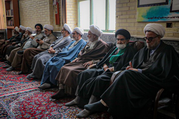 تصاویر/برگزاری آیین جشن میلاد حضرت زهرا (س) در مدرسه علمیه آیت‌الله آخوند (ره)