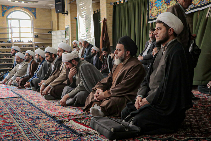 تصاویر/برگزاری آیین جشن میلاد حضرت زهرا (س) در مدرسه علمیه آیت‌الله آخوند (ره)