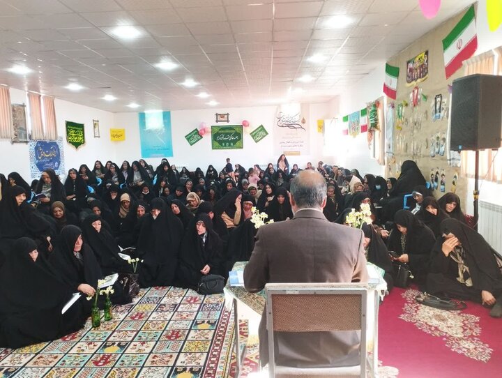 تصاویر/ جشن ولادت باسعادت حضرت فاطمه زهرا(س)در مدرسه علمیه فاطمیه بردسیر