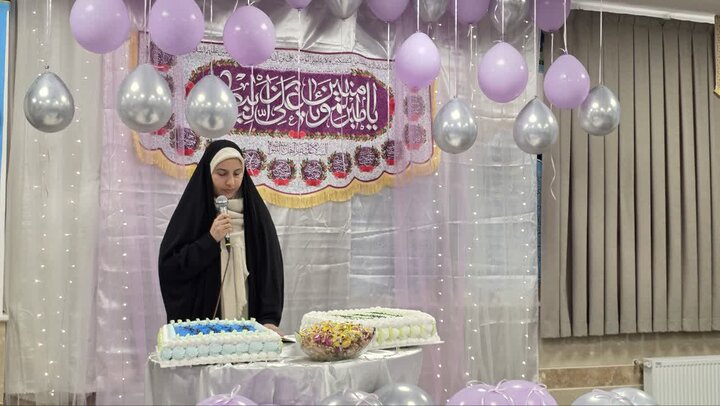 تصاویر/ جشن ولادت حضرت فاطمه زهرا(س)در مدرسه علمیه نرجسیه سیرجان
