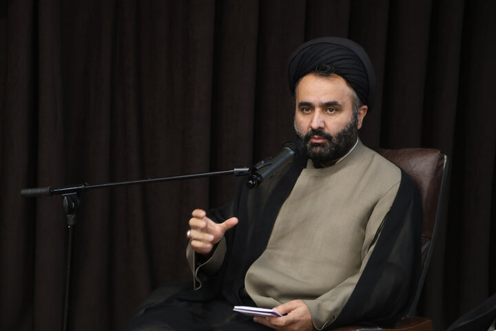 تصاویر / نشست هم اندیشی ائمه جمعه استان همدان با رئیس ستاد اقامه نماز همدان