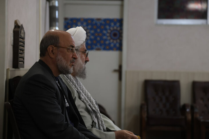 تصاویر / نشست هم اندیشی ائمه جمعه استان همدان با رئیس ستاد اقامه نماز همدان