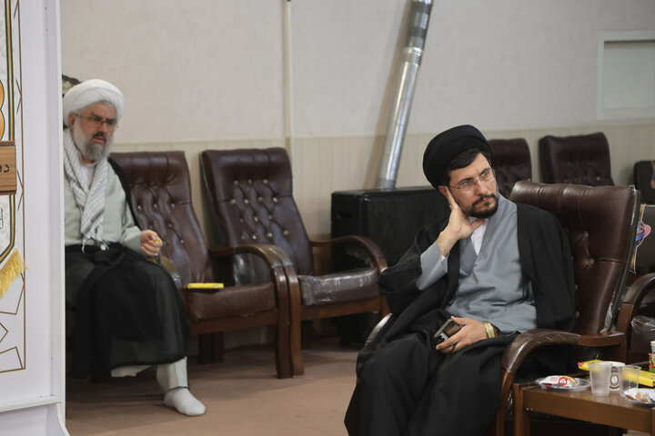 تصاویر / نشست هم اندیشی ائمه جمعه استان همدان با رئیس ستاد اقامه نماز همدان