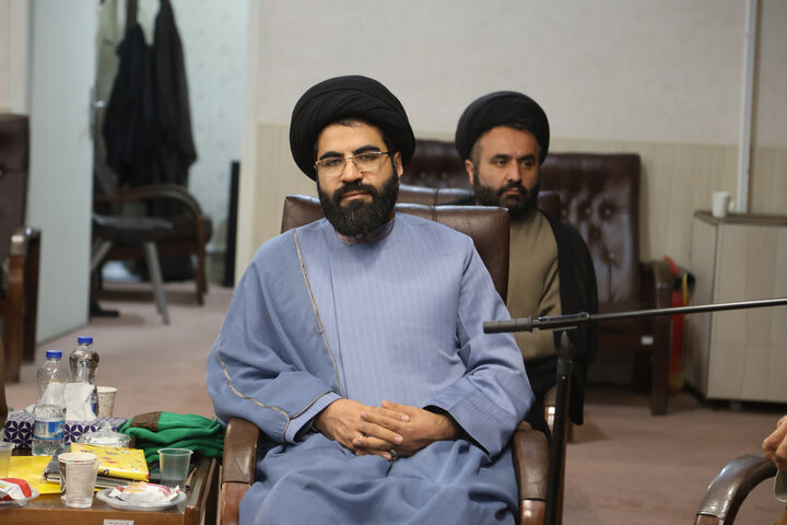 تصاویر / نشست هم اندیشی ائمه جمعه استان همدان با رئیس ستاد اقامه نماز همدان