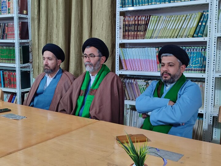 تصاویر /برگزاری جشن میلاد حضرت زهرا(س) در مدرسه علمیه ولیعصر(عج)سامن