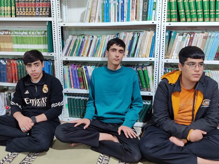 تصاویر /برگزاری جشن میلاد حضرت زهرا(س) در مدرسه علمیه ولیعصر(عج)سامن