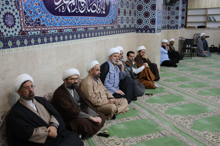 تصاویر| سخنرانی آیت الله شب زنده دار در مرکز مدیریت حوزه علمیه اصفهان