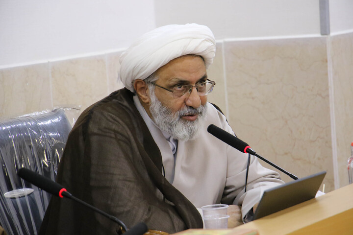 تصاویر| نشست مدیران مراکز حوزوی اصفهان با آیت الله شب زنده دار