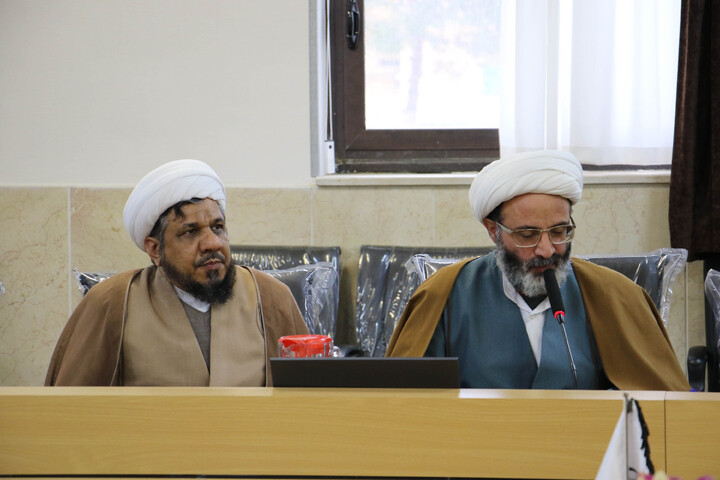 تصاویر| نشست مدیران مراکز حوزوی اصفهان با آیت الله شب زنده دار