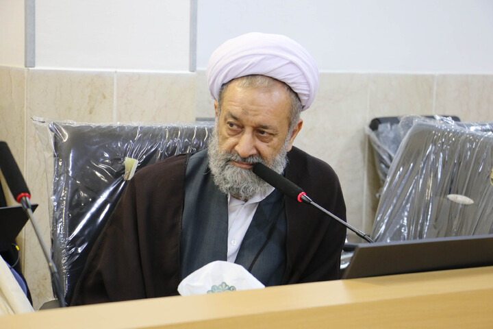 تصاویر| نشست مدیران مراکز حوزوی اصفهان با آیت الله شب زنده دار