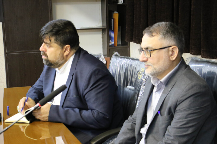 تصاویر| نشست مدیران مراکز حوزوی اصفهان با آیت الله شب زنده دار