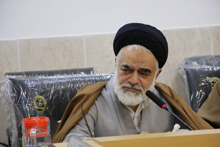 تصاویر| نشست مدیران مراکز حوزوی اصفهان با آیت الله شب زنده دار