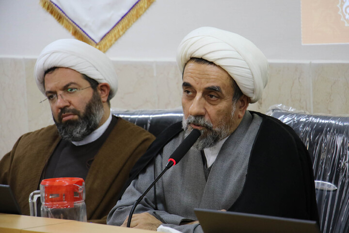 تصاویر| نشست مدیران مراکز حوزوی اصفهان با آیت الله شب زنده دار