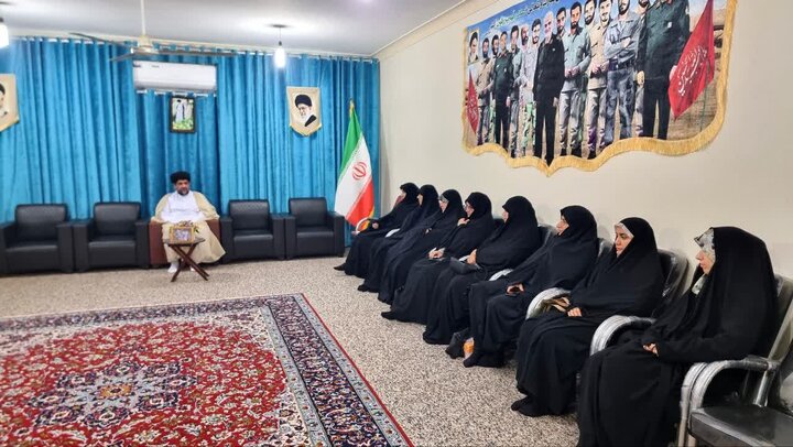 تصاویر/ دیدار طلاب با امام جمعه گناوه