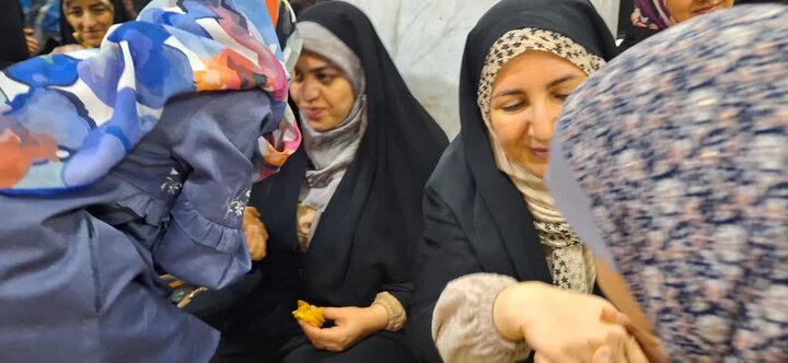 تصاویر/مراسم میلاد حضرت زهرا (س) و گرامیداشت مقام روز زن در مدرسه علمیه فاطمه الزهرا (س) کنگان