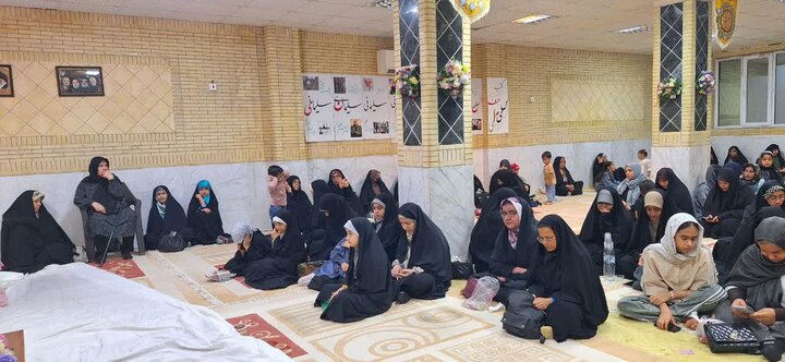 تصاویر/مراسم میلاد حضرت زهرا (س) و گرامیداشت مقام روز زن در مدرسه علمیه فاطمه الزهرا (س) کنگان