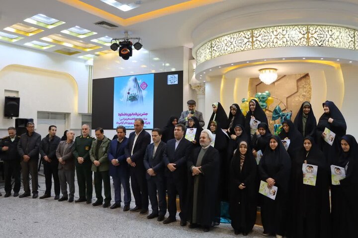 تصاویر/  جشن ولادت حضرت زهرا سلام الله علیها و هفته گرامیداشت مقام زن و روز مادر  در نوشین شهر