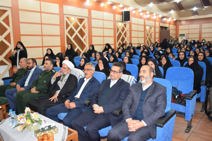 تصاویر/ یادواره زنان شهیده شهرستان میاندوآب