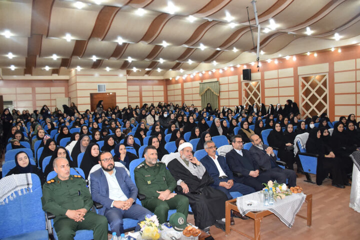 تصاویر/ یادواره زنان شهیده شهرستان میاندوآب