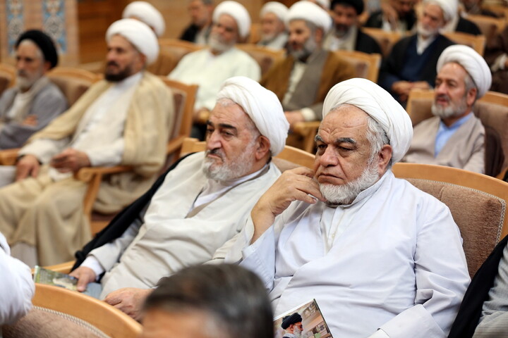 تصاویر/ همایش تجلیل از پیشکسوتان طلاب و روحانیون استان قم