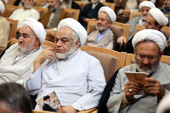 تصاویر/ همایش تجلیل از پیشکسوتان طلاب و روحانیون استان قم