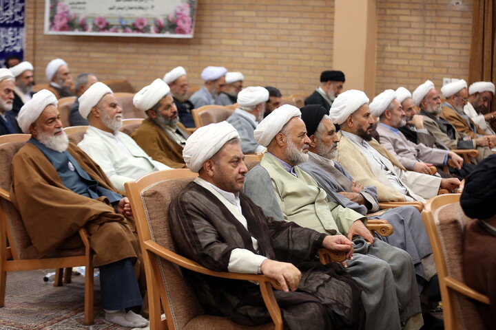 تصاویر/ همایش تجلیل از پیشکسوتان طلاب و روحانیون استان قم