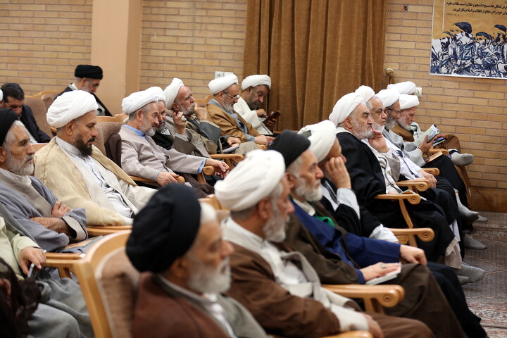 تصاویر/ همایش تجلیل از پیشکسوتان طلاب و روحانیون استان قم