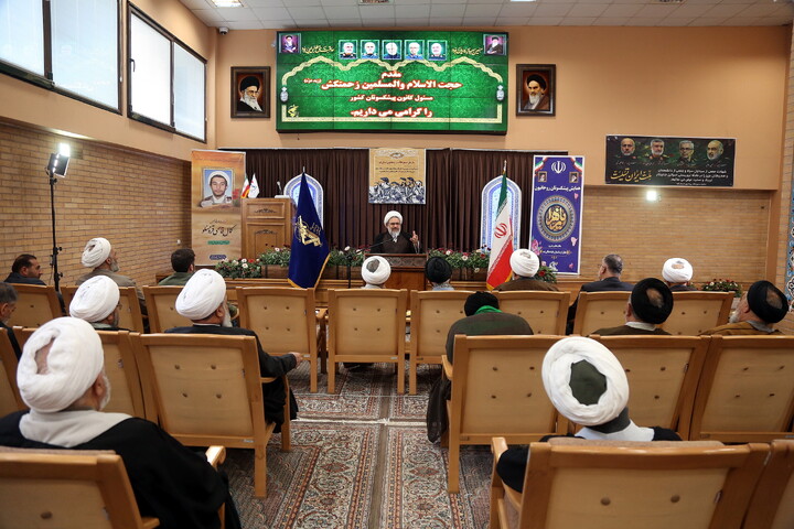 تصاویر/ همایش تجلیل از پیشکسوتان طلاب و روحانیون استان قم