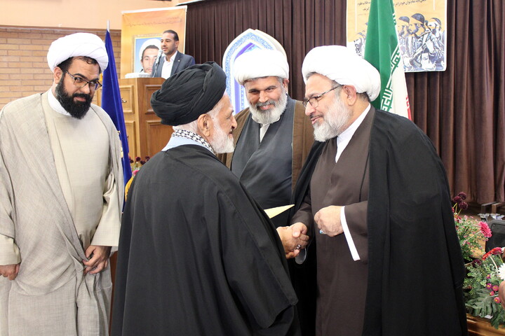تصاویر/ همایش تجلیل از پیشکسوتان طلاب و روحانیون استان قم