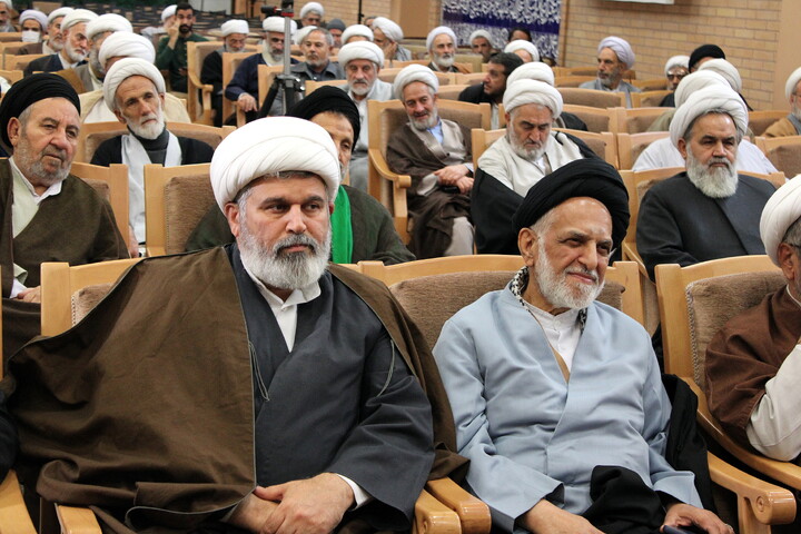 تصاویر/ همایش تجلیل از پیشکسوتان طلاب و روحانیون استان قم