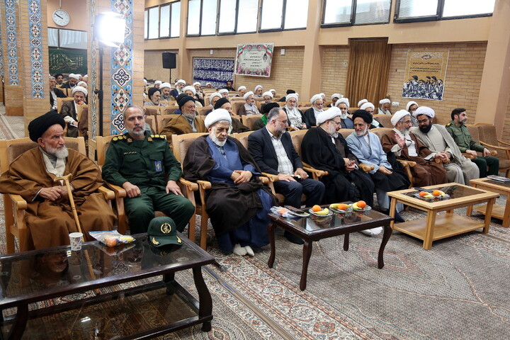 تصاویر/ همایش تجلیل از پیشکسوتان طلاب و روحانیون استان قم