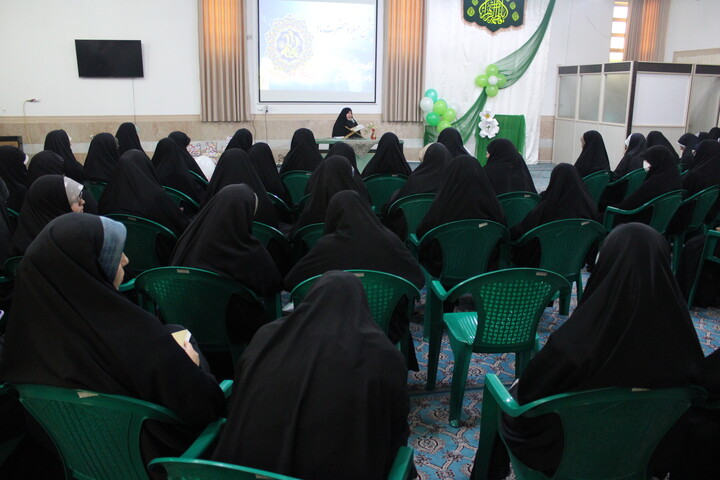 تصاویر/ جشن ولادت حضرت فاطمه زهرا(س)در مدرسه علمیه حضرت زینب(س) کرمان