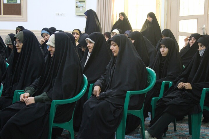 تصاویر/ جشن ولادت حضرت فاطمه زهرا(س)در مدرسه علمیه حضرت زینب(س) کرمان