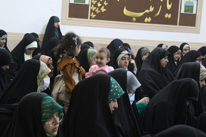 تصاویر/ جشن ولادت حضرت فاطمه زهرا(س)در مدرسه علمیه حضرت زینب(س) کرمان