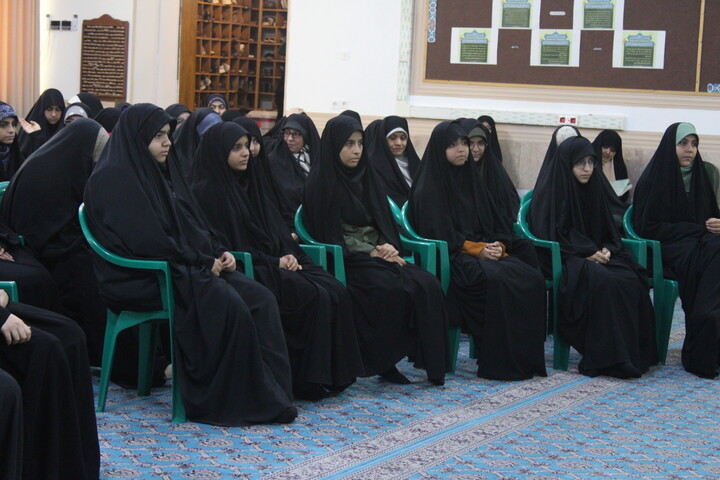 تصاویر/ جشن ولادت حضرت فاطمه زهرا(س)در مدرسه علمیه حضرت زینب(س) کرمان