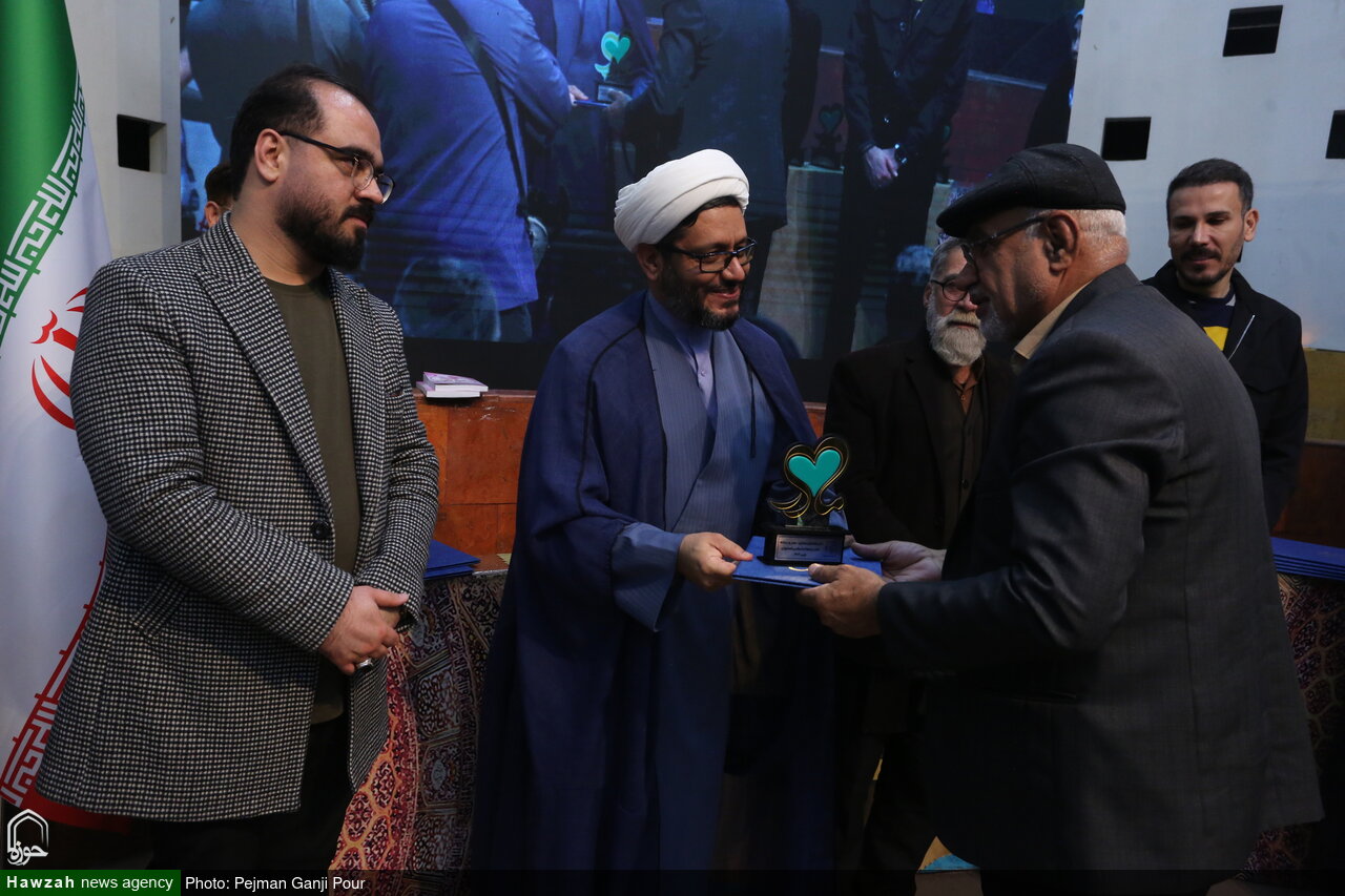 تصاویر / آیین اختتامیه «پنجمین کنگره ملّی شعر حضرت مادر» در اصفهان