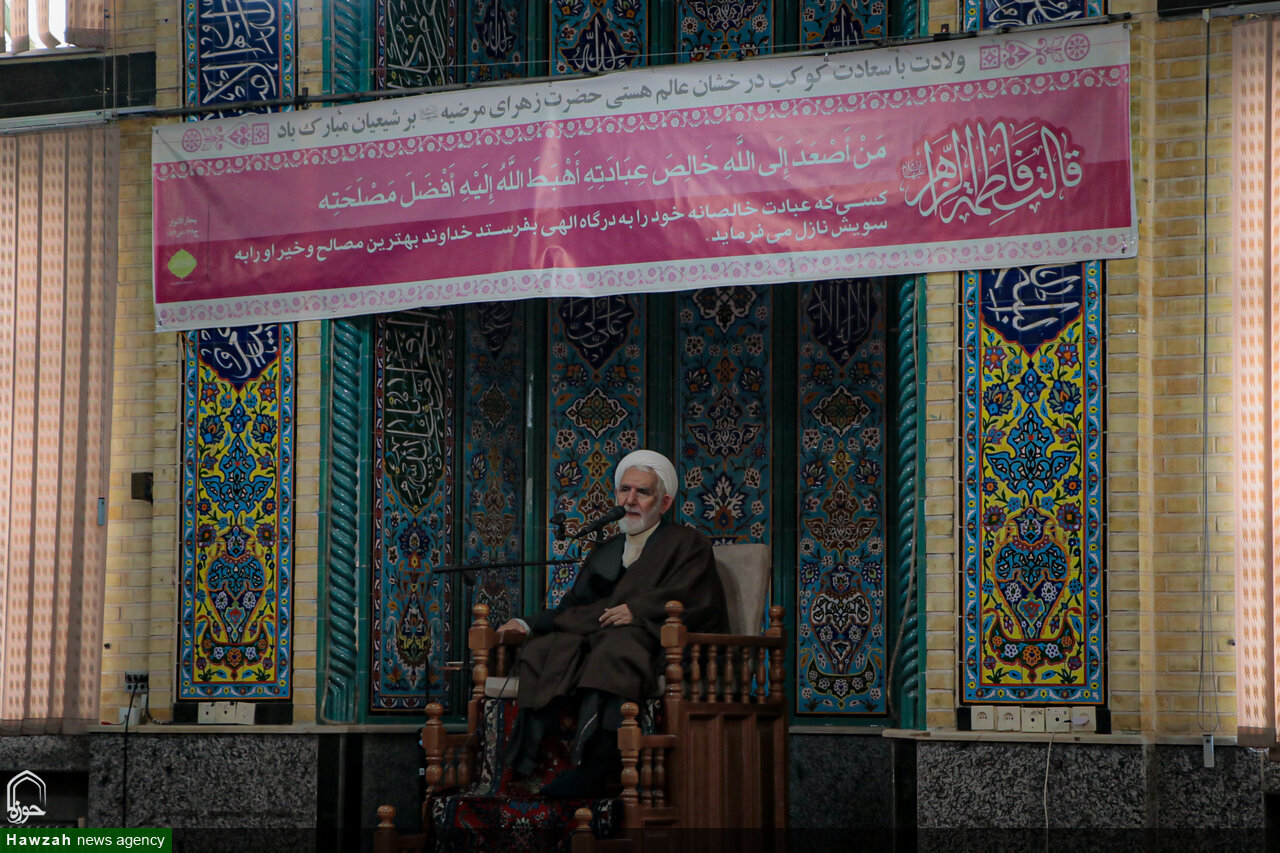 تصاویر/برگزاری آیین جشن میلاد حضرت زهرا (س) در مدرسه علمیه آیت‌الله آخوند (ره)