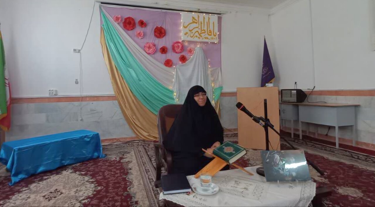 تصاویر/ جشن ولادت حضرت فاطمه زهرا(س)در مدرسه‌ علمیه‌ فاطمه‌ الزهرا(س) کشکوئیه