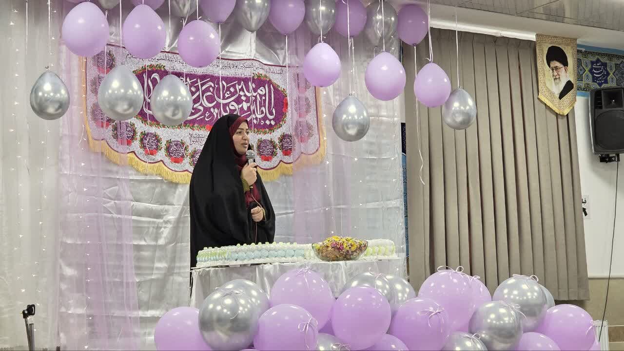 تصاویر/ جشن ولادت حضرت فاطمه زهرا(س)در مدرسه علمیه نرجسیه سیرجان