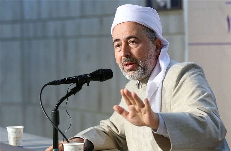 Hz. Zehra (s.a) İslam Ümmetinin Birlik ve Sevgi Eksenidir