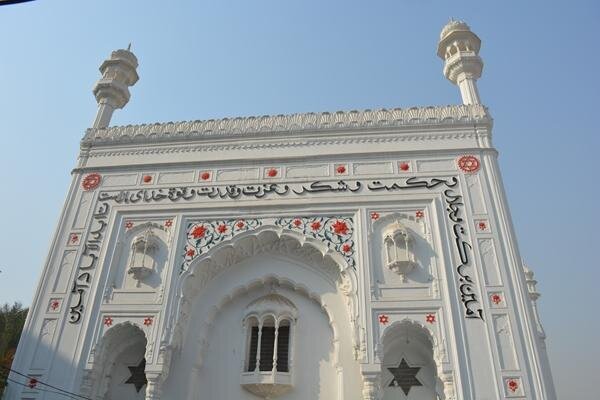 Persian Inscriptions Highlight Iranian Presence in Historic Peshawar Church