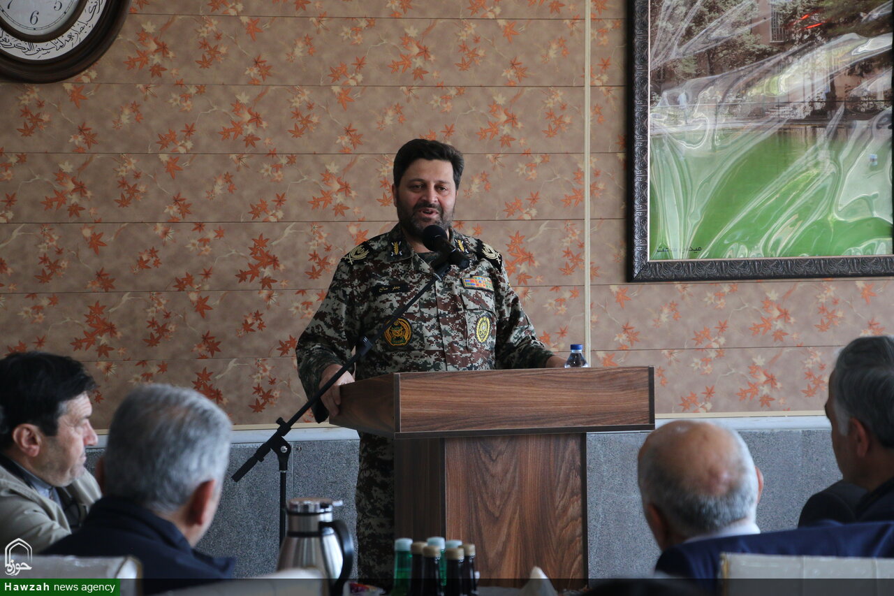 شهدا عزت و استقلال کشور را رقم زدند