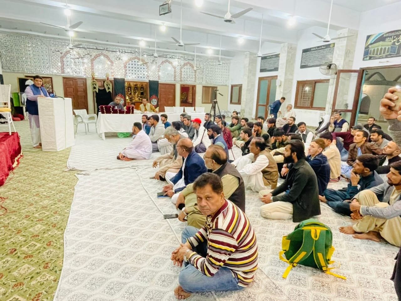 "آثار و افکار اکیڈمی" کراچی کی سالانہ تقریب تقسیمِ انعامات و اعزازات